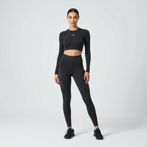 Ensemble de yoga noir pour femme For Under : Leggings taille haute et crop top, sans couture, en spandex, séchage rapide, respirant, 2 pièces - Product Image 1