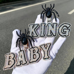 Colgante de Letra 'Spider King' con Corazón Negro, Chapado en Oro y Moissanita Helada, Estilo Hip Hop Rock para Fiesta - Product Image 5