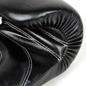 Gants de boxe Fairtex rouge et noir en cuir véritable 100% pour entraînement de combat et salle de sport - Vente en gros OEM - Product Image 5