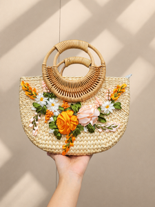 Mini sac bohème en paille avec broderie florale et poignée perlée, sac à main d'été pour femme, écologique, capacité 500 ml - Product Image 3