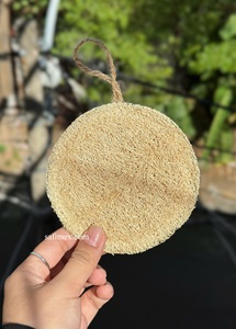 Esponjas de Luffa Orgánicas Naturales para el Cuerpo, Tamaño Personalizado, Esponjas de Baño y Cocina, Esponjas Redondas de Luffa, Embalaje OEM de Vietnam - Product Image 5