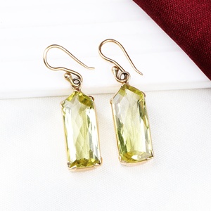 Pendientes de Oro Amarillo Sólido de 18K con Cuarzo Limón Natural Facetado y Forma Alargada, Joyas Memoria, Venta al Por Mayor - Product Image 1