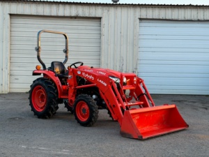 Cargador Frontal para Tractor de Ruedas L3902 de 35 HP 2WD, Motor Diésel, para Agricultura, Jardinería y Paisajismo - Product Image 3