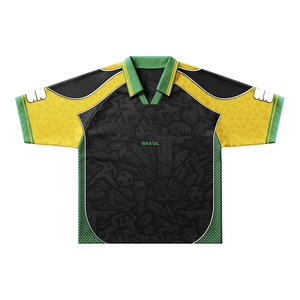 Camiseta de Fútbol Unisex de Diseño Personalizado, Estilo Qatar, Color Granate Noble, Diseño Cultural Árabe Tradicional, Poliéster/Algodón - Product Image 3