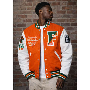 Chaqueta de Béisbol Personalizada de Alta Calidad para Hombre con Parches Bordados, Transpirable, con Mangas de Cuero y Lana, Estilo Universitario, Tipo Bomber - Product Image 1