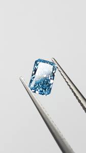 Diamante cultivado en laboratorio con corte radiante, color azul elegante, certificado por IGI, para la fabricación de joyas, piedra suelta, todos los tamaños disponibles a bajo precio. - Product Image 4