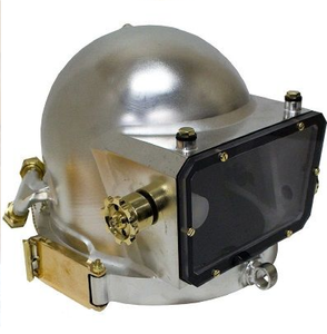 Casco de bronce antiguo para aguas profundas con ventanas circulares rejilladas y un patrón texturizado tipo remache en el cuello inferior. - Product Image 2