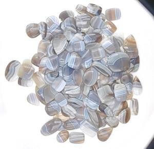 Lote al por mayor de gemas semipreciosas de ágata de Botsuana con diseño único de patrón blanco y gris en forma de cabujón - Product Image 4