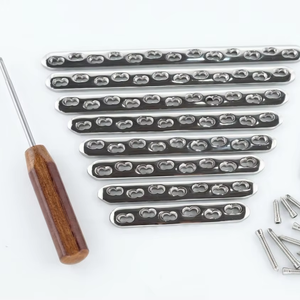 Plaques de fixation larges de qualité supérieure 4,5/5,0 mm à 6, 7 et 8 trous avec vis LCP de 5 mm (lot de 77 pièces) pour la fixation des fractures osseuses CE - Product Image 1