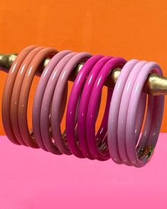Brazalete de Resina Ecológico para Mujer y Niña, Venta Caliente, Color Personalizado, Talla Personalizada, Patrón Esculpido, Moda India Omar - Product Image 2