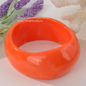 Juego de brazaletes de resina hechos a mano para mujer, pulsera gruesa grande de Color personalizado con moissanita y diamante para regalos de fiesta - Product Image 3