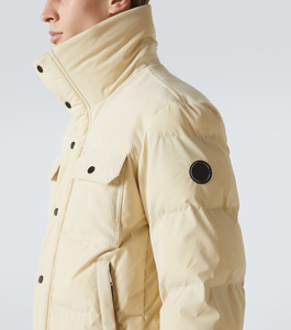 Veste coupe-vent légère pour les voyages en plein air et les activités quotidiennes, avec une coupe confortable et un style saisonnier moderne - Product Image 5