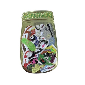 Monedas de Metal Esmaltadas Suaves Personalizadas con Acabado Brillante en Níquel Negro, Oro, Plata y Cobre - Product Image 2