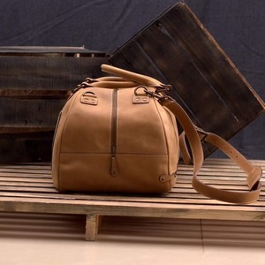 กระเป๋าหนังแท้แบบ unisex สไตล์วินเทจ กระเป๋าเดินทางสุดสัปดาห์ ความจุขนาดใหญ่ ใช้งานได้หลากหลาย กระเป๋าถือขึ้นเครื่องพร้อมซิป - Product Image 3