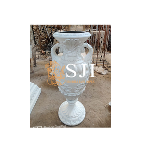 Pot de fleurs artificiel en forme de carafe pour usage en jardin, léger, en fibre de verre - Product Image 1