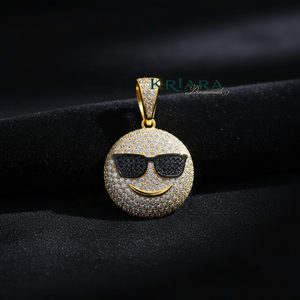 Pendentif Smiley en Argent 925 Plaqué Or 18K avec Moissanite et Lunettes de Soleil, Coupe Ronde Brillante, Style Hip-Hop Unisexe pour Usage Quotidien - Product Image 2