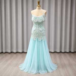 Vestido de Noche Largo Azul Claro con Cuentas para Mujer, Tirantes Finos, Corsé Adornado, Silueta Sirena de Gasa - Product Image 3