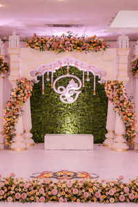 การตกแต่งเวทีงานเลี้ยงฉลองสมรสแบบอินเดียสีขาวสุดหรู ชุดเฟอร์นิเจอร์เวทีงานแต่งงานดีไซน์เนอร์สุดหรู - Product Image 3