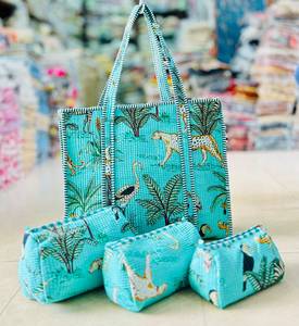Vintage Lady Waterproof Quilted Geometric Cotton Crossbody Shoulder Bag with Zipper Closure for Travel and Daily Use - Product Image 3