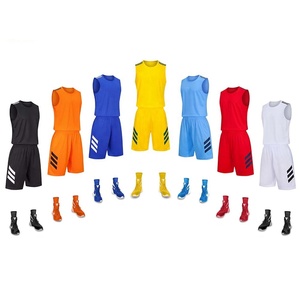 Uniforme de basket-ball personnalisé fabriqué au Pakistan pour hommes, prix bas, haute qualité, entraînement, 100% polyester, séchage rapide, respirant - Product Image 5