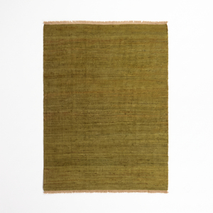 Tapis en laine texturée vert olive, tufté à la main, minimaliste, avec franges, antidérapant, écologique, à poils épais pour salon - Product Image 1