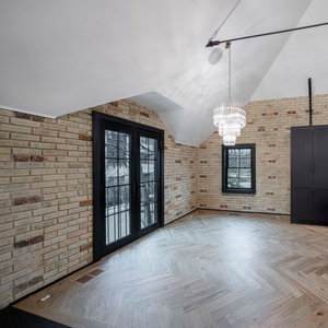 Parquet en chêne européen technique à chevrons 19/4 mm 3,5 po, blocs à rainurer et à languer, non fini, brossé, qualité Caractère - Product Image 3