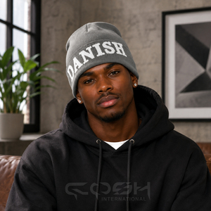 Bonnet en acrylique gris personnalisé avec logo Cosh International, tricoté avec des lettres danoises blanches, unisexe, style décontracté, pour l'hiver - Product Image 5