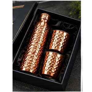 Ensemble de bouteilles d'eau en cuivre modernes, design géométrique, utilisation portable en voyage, style moderne, cadeaux d'affaires avec couvercles - Product Image 6