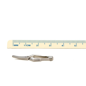 Pince à bouledogue en acier inoxydable pour l'occlusion chirurgicale des vaisseaux, certifiée CE, instrument manuel de classe I - Product Image 1