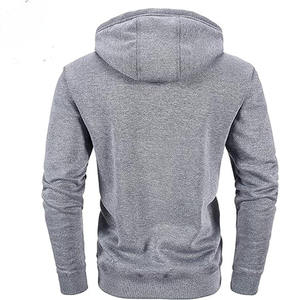 Sudadera con capucha gris para hombre, informal, de forro polar, estilo urbano, para invierno. - Product Image 4