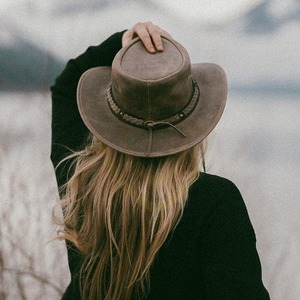Sombrero de Vaquero Deportivo Unisex de Verano de Alta Calidad, Nuevo Sombrero de Vaquero de Cuero Brillante a la Moda con Logotipo Personalizado - Product Image 4