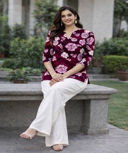 สินค้ามาใหม่ ชุดเสื้อท็อปและกางเกงขายาวพิมพ์ลายดิจิทัล ผ้าเรยอนคอตตอน สำหรับใส่ทุกวัน ราคาขายส่ง เสื้อผ้าชาติพันธุ์ หลายสี - Product Image 4