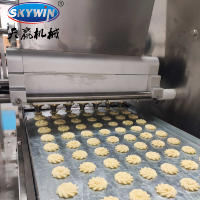 Machine à biscuits semi-automatique fiable de type plateau pour la production de biscuits, machine à former les biscuits