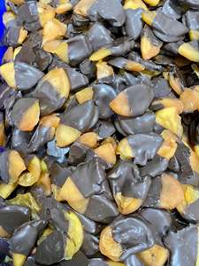 Mangue séchée tranchée gourmet au chocolat et aux amandes – Qualité export, éco-responsable, en vrac, collation fruitée saine - Product Image 3