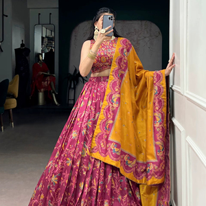 ชุดเลเฮนกาผ้าไหมทัสาร์แบบพิเศษสำหรับเทศกาล พร้อมดีเทลระบายและลวดลายประณีต - Product Image 1