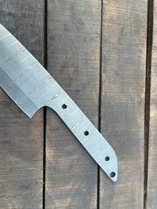 Cuchillo de Chef Artesanal Personalizado de Acero de Damasco con Hoja Entera y Punta Caída, Cuchillo Utilitario con Mango de Acero al Carbono de Grado Industrial - Product Image 2