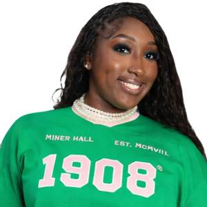 Camiseta de Manga Larga AKA Jersey para Mujer con Letras Griegas, Color Verde Ivy 1908 con Detalles en Rosa, Prenda Informal y Elegante de Primera Calidad - Product Image 3