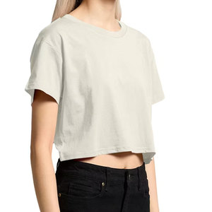 เสื้อครอปท็อปสีขาวสำหรับผู้หญิง สไตล์สตรีทแวร์ เรียบง่าย คอกลม แขนสั้น เนื้อผ้านุ่ม สวมใส่สบายในฤดูร้อน - Product Image 6
