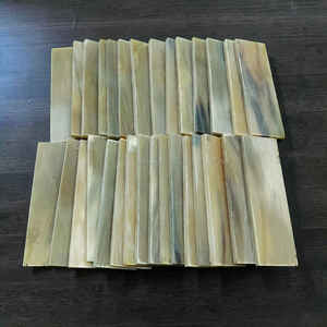 Elegantes escamas de cuerno de toro y vaca con luz natural para la fabricación de mangos de cuchillos a precio mayorista - Product Image 4