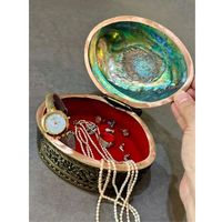 Boîte à bijoux artisanale en coquille d'ormeau, boîte à bibelots vintage en coquillage, boîte à souvenirs en nacre, boîte cadeau bohème avec décorations en laiton orné