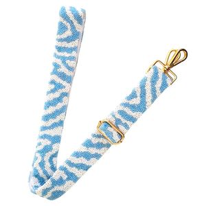 Sangle de sac à main artisanale en perles, sangle bandoulière GIVE EM, ceinture avec incroyable travail de broderie à la main, sangle avec crochet en métal. - Product Image 4