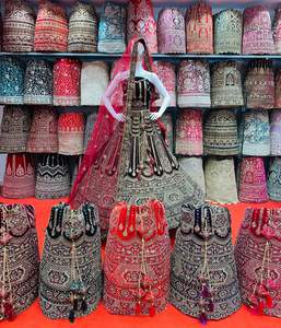 Impresionante glamour de la novia de invierno espejo completo adornado Lehenga Choli Jarkan Stone Flair blusa larga con tela de vestido Salwar - Product Image 3