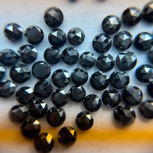Pierres précieuses naturelles en diamant noir foncé taillées en forme de rose pour la fabrication de bijoux et de bracelets - Product Image 4