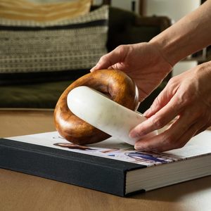 Décoration en bois noué - Objet décoratif pour étagères, bibliothèque, console, cheminée ou meuble latéral - Product Image 2