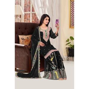 Salwar Kameez en polyester de créateur - Haut, bas et dupatta pour tenue de soirée - Product Image 2