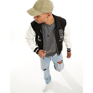 Chaquetas Varsity Personalizadas, Proveedor OEM, Chaqueta de Béisbol Estilo Universitario Clásico, Tela Resistente para Colecciones de Moda - Product Image 1