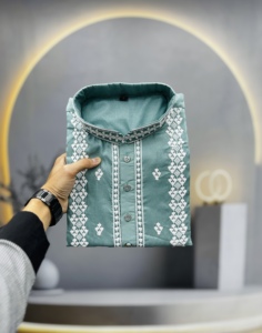 Kurta Verde Menta Bordada para Hombre, Top Pakistaní de Manga Larga, Ropa Tradicional India para Ceremonias - Product Image 3
