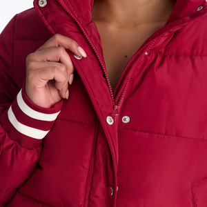 Chaqueta de Invierno Acolchada para Mujer, Color Sólido, con Cierre, Cuello Alto, Relleno Grueso de Poliéster, Corta, Color Rojo - Product Image 3