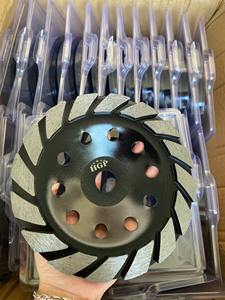 Roue de coupe en diamant de qualité supérieure 100mm 125mm 150mm 180mm disque de meulage Type Turbo pour sol en béton marbre pierre OEM Logo personnalisé - Product Image 4