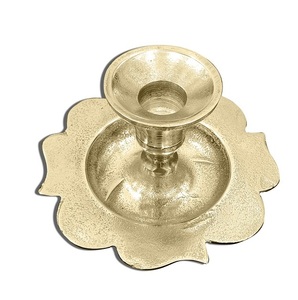 Candelabro Cónico de Aluminio Chapado en Oro Hecho a Mano de Fábrica Directa, Calidad Premium, Formas y Tamaños Personalizados para Uso Religioso - Product Image 1